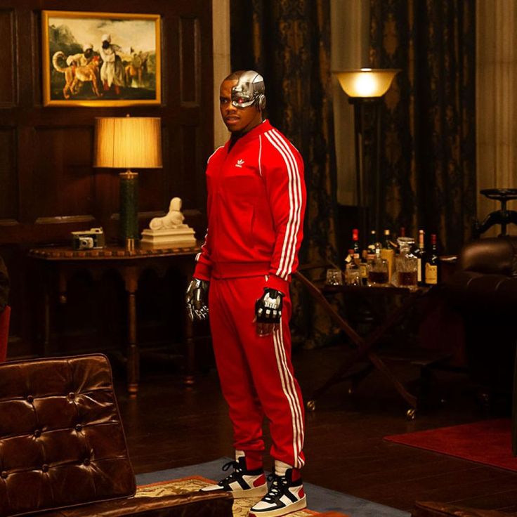 The Rise of Cyborg Tracksuits: Fashion Meets Technology